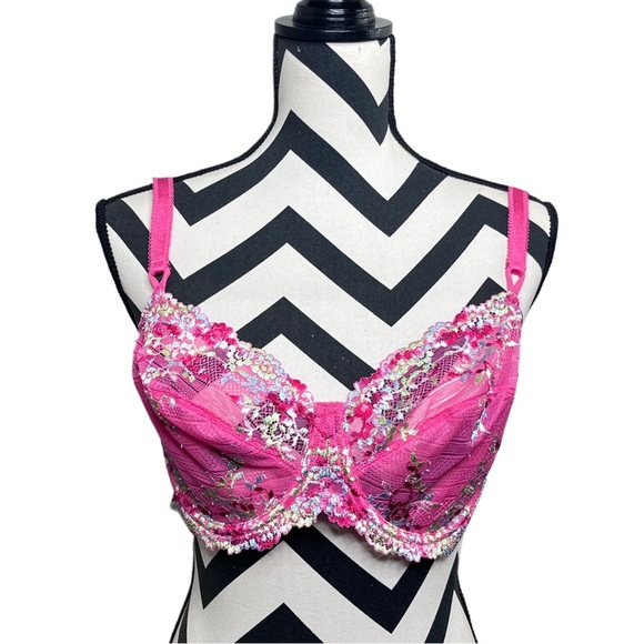 Wacoal Sheer Lace Floral Embroidered Sz 40D Underwire Bra - Picture 1 of 9